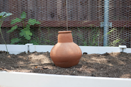 Large (2 gallon) Garden Olla Pot with Lid