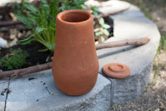 Medium 0.75-Gallon Olla Irrigation Pot with Lid