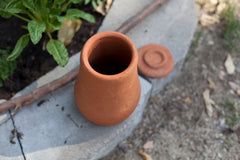 Medium 0.75-Gallon Olla Irrigation Pot with Lid